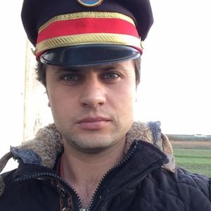 Meet your Posher, Arben